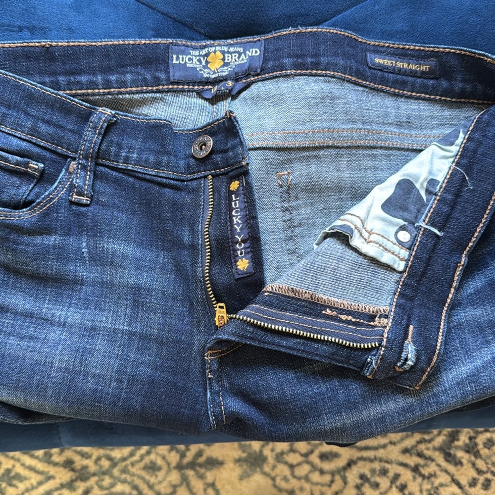 Lucky Brand Women's Blue sweet straight Jeans - Picture 4 of 4